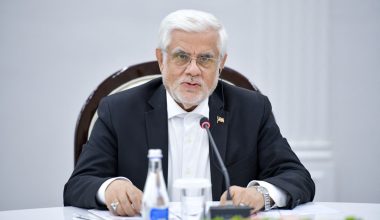 Αντιπρόεδρος Ιράν για Τραμπ: «Θυσιάζει την ευημερία του λαού του για να απειλεί άλλους»