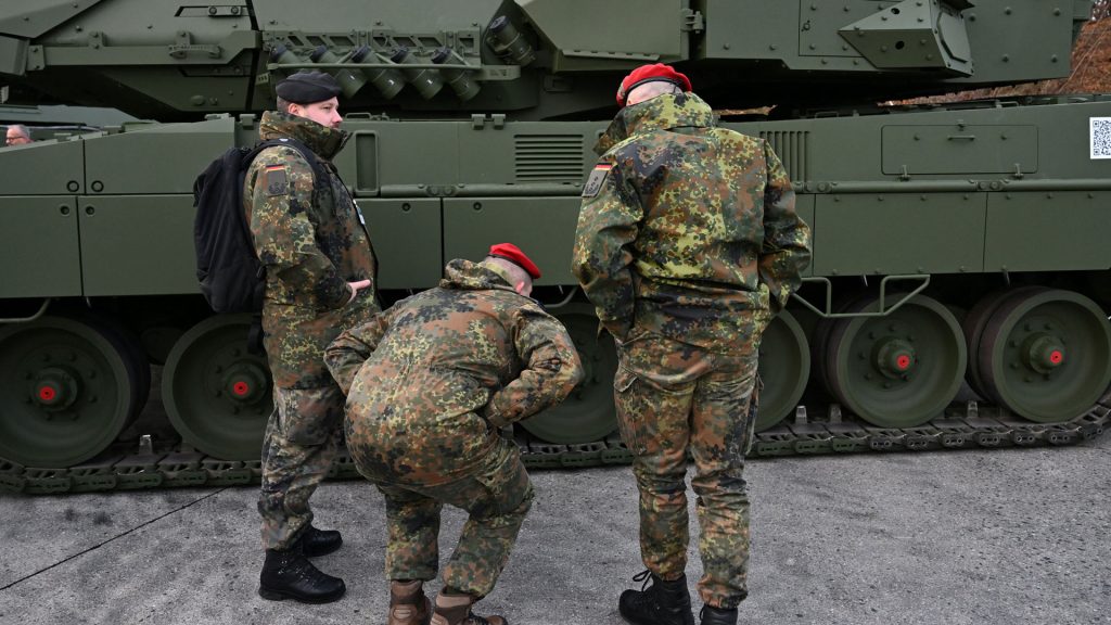 Γερμανία: Οι άνδρες 17 έως 45 ετών θα πρέπει να ζητούν άδεια από τον Στρατό για μεγάλα ταξίδια στο εξωτερικό