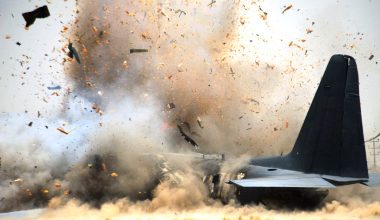 Θρίλερ με την επιχείρηση διάσωσης του Αμερικανού πιλότου: Ανατίναξαν τα C-130 για να μην πέσουν σε ιρανικά χέρια