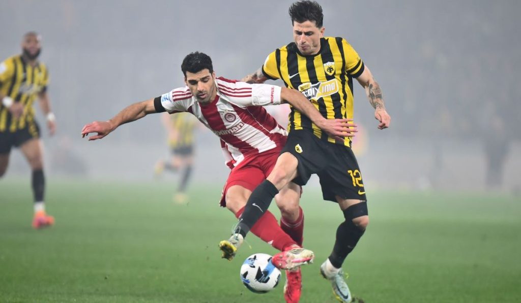 Ολυμπιακός – ΑΕΚ 0-1: Ντέρμπι – μονομαχία για την πρώτη θέση στον δεύτερο αγώνα των play offs