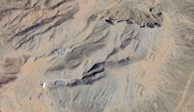 Οι υπόγειες «πόλεις» πυραύλων που έχει κατασκευάσει το Ιράν στα βουνά