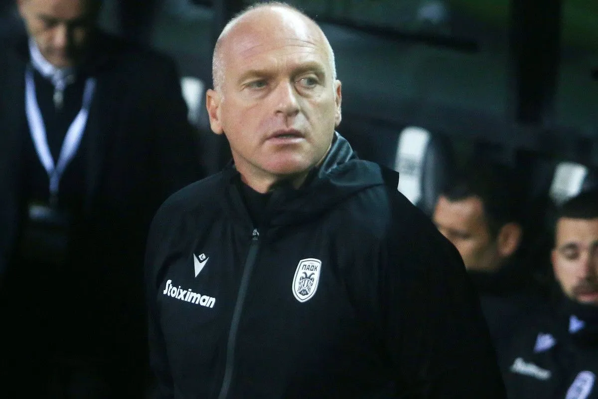 Έφυγε για Ρουμανία ο Ρ.Λουτσέσκου: «Είμαστε όλοι δίπλα στον Ραζβάν και τον πατέρα του» είπε ο Καστορίνα