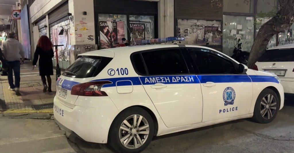 Σε κρίσιμη κατάσταση ο 17χρονος που παρασύρθηκε από λεωφορείο στον Πειραιά