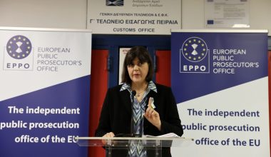 H απάντηση της Ευρωπαίας Εισαγγελέως Λ.Κοβέσι στον Κ.Μητσοτάκη: «Τα λεφτά τα δίναμε για να βοηθηθούν οι έντιμοι αγρότες όχι οι κυβερνητικοί εγκληματίες»