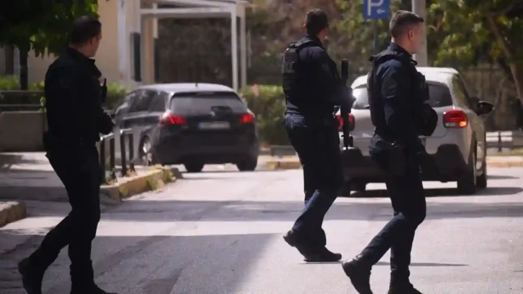 Μεγάλη επιχείρηση της ΕΛ.ΑΣ: Παρίσταναν τους λογιστές – Απέσπασαν πάνω από 1 εκατ. ευρώ – 7 συλλήψεις