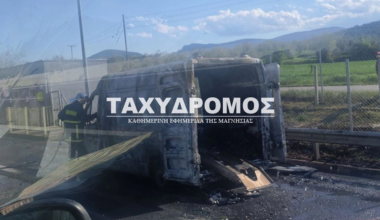 Παραλίγο τραγωδία στην ΕΟ Θεσσαλονίκης – Αθηνών: Ασθενοφόρο που μετέφερε 12χρονο κάηκε ολοσχερώς