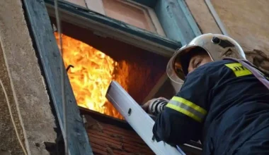 Ηράκλειο: Ξανά στο εδώλιο η ηλικιωμένη που προσπάθησε να κάψει ζωντανούς τον εαυτό της και τον κατάκοιτο σύζυγό της