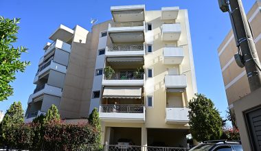 Μαρούσι – Γειτόνισσα 27χρονης: «Άκουσα φωνές και λίγο μετά η κοπέλα είχε πέσει στο μπαλκόνι μου»