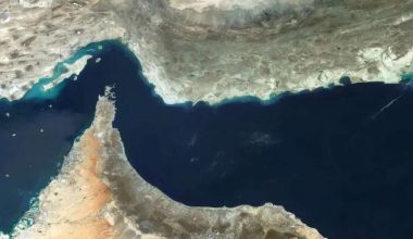 Τεχεράνη: «Τα Στενά του Ορμούζ δεν θα ανοίξουν ως αντάλλαγμα για μία προσωρινή εκεχειρία»