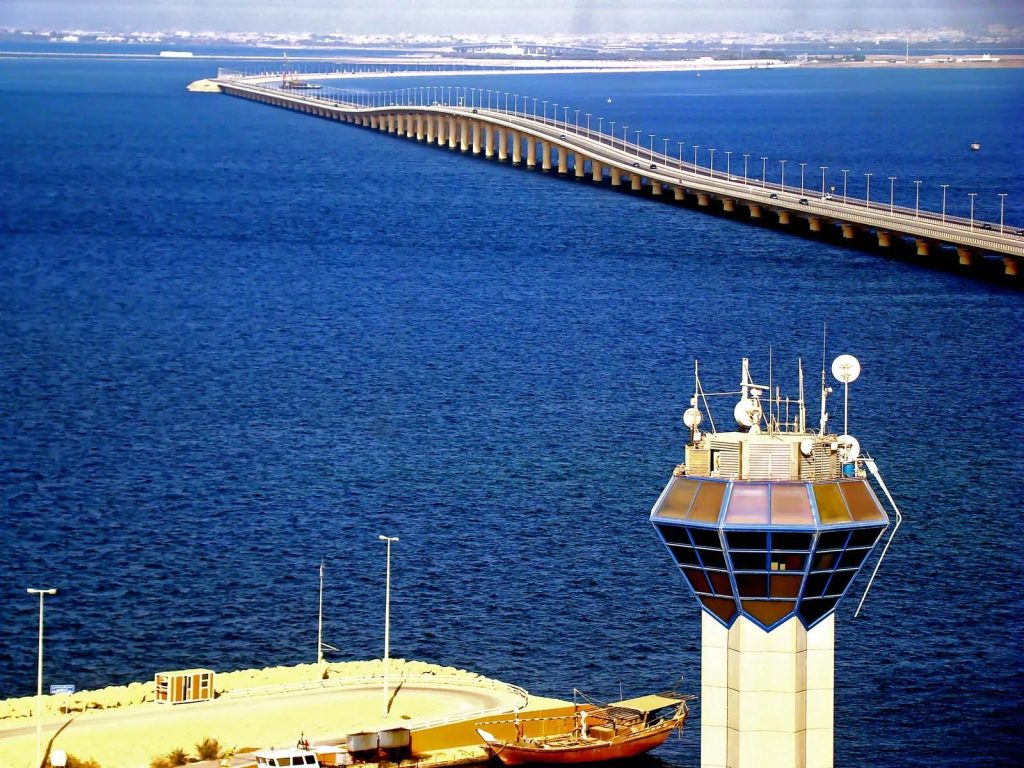 Η Σαουδική Αραβία έκλεισε τη γέφυρα King Fahd που συνδέει το βασίλειο με το Μπαχρέιν λόγω απειλών από το Ιράν