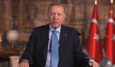 Ρ.Τ.Ερντογάν: «Αυτοί που σήμερα ακολουθούν τον δρόμο του Χίτλερ πρέπει να εμποδιστούν από τον κόσμο»