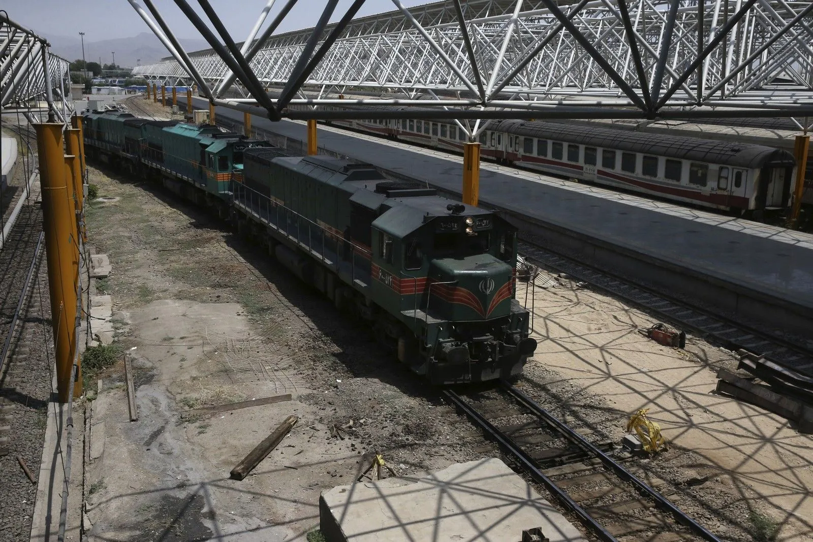 Ιράν: Aναστέλλονται τα σιδηροδρομικά δρομολόγια στη Μασχάντ