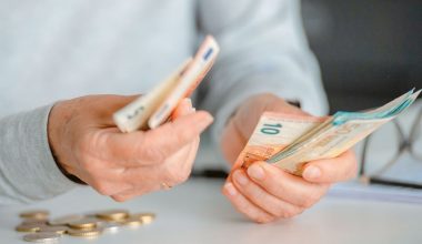 e-ΕΦΚΑ: Δείτε πότε θα καταβληθούν οι συντάξεις Μαΐου