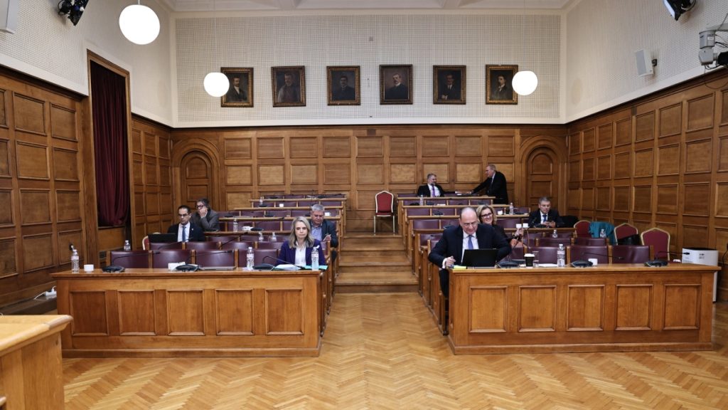 ΟΠΕΚΕΠΕ: Στις 20 Απριλίου συνεδριάζει η Επιτροπή Δεοντολογίας για Χ.Αθανασίου και Τ.Χατζηβασιλείου