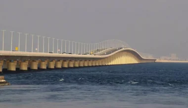 Reuters: «Το Ιράν προειδοποιεί τους γείτονές του – Θα διαλυθούν οι γέφυρες»