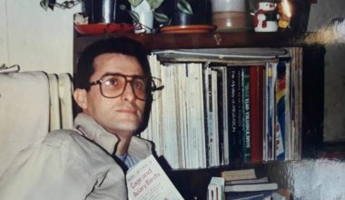 Χρήστος Ρούσσος: Ο ναύτης που σκότωσε τον εραστή του και «ταρακούνησε» τη Δικαιοσύνη στην Ελλάδα του ’70