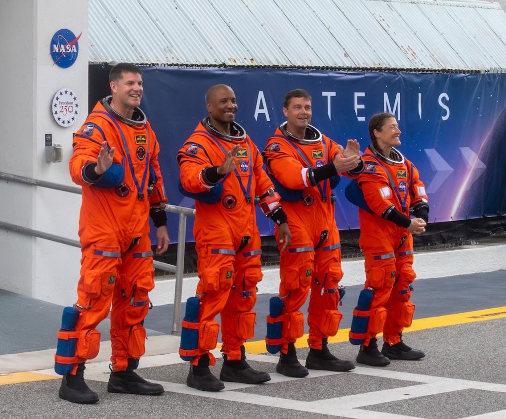 NASA: Αυτός είναι ο μισθός των αστροναυτών «οργώνουν» το διάστημα