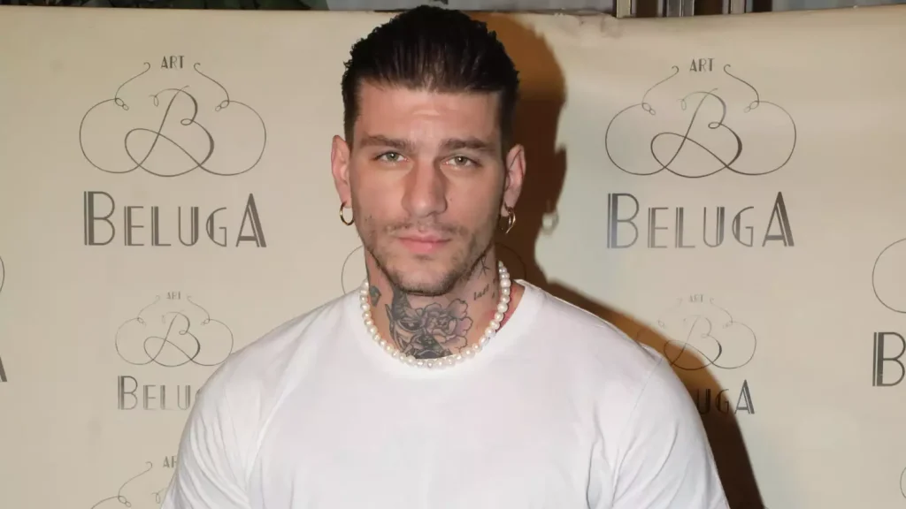 Σ.Μιλάτος για Α.Μικρούτσικο: «Κάπου λίγο ώπα στο μπροστά κομμάτι» – «Καλύτερα να πάει αρχισυντάκτης»