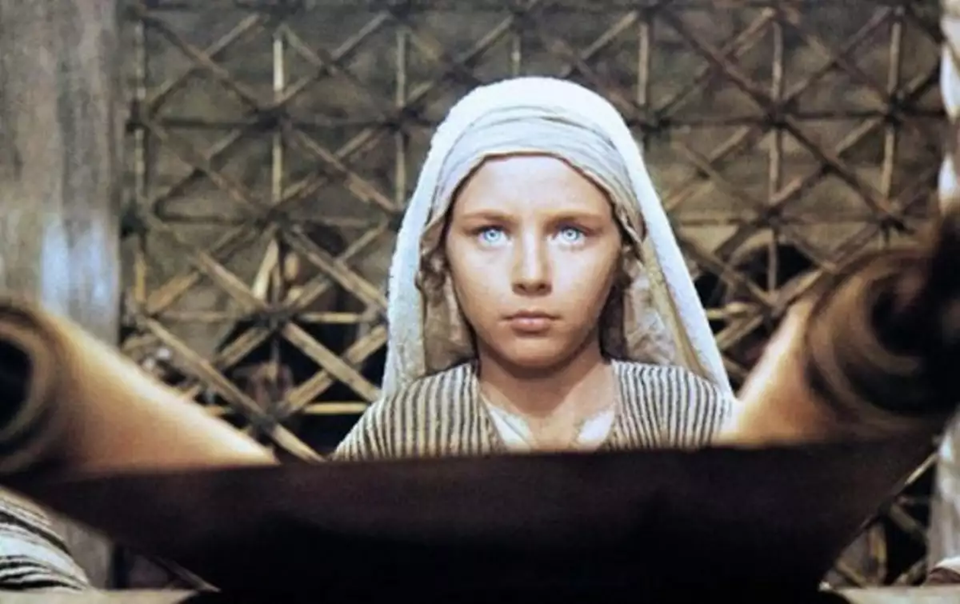 Lorenzo Monet: Γιατί κανείς δεν γνωρίζει πού είναι σήμερα ο μικρός που υποδύθηκε τον Ιησού από τη Ναζαρέτ;