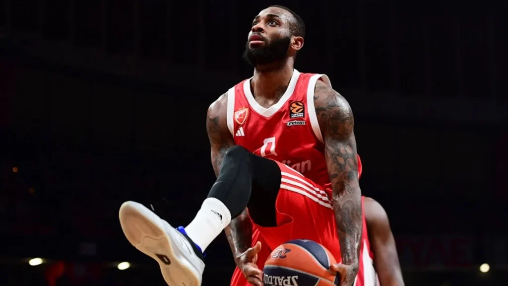 Μίλερ-ΜακΙντάιρ: «Γρίφος» οι δηλώσεις του άσου του Ερυθρού Αστέρα για τον Ολυμπιακό – «Θα δούμε» (βίντεο)