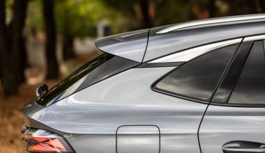 PHEV D-SUV με κορυφαίους χώρους, αυτονομία 1.000+ km και 272 PS σε σούπερ τιμή