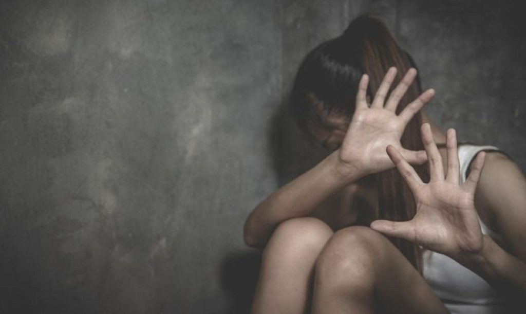 Ηράκλειο: Αφέθηκε ελεύθερος με περιοριστικούς όρους ο 17χρονος που κατηγορήθηκε για ασέλγεια σε συμμαθήτριά του