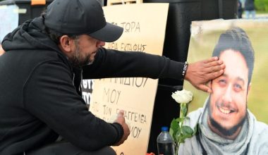 Η συγκινητική ανάρτηση του Π.Ρούτσι για τον γιο του: «Σαν σήμερα θα γινόσουν 26 – Κράτα μια θέση και για ‘μένα»