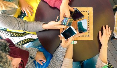 Ανεφάρμοστος ο «κόφτης» στα social media για ανήλικους που θέλει να εφαρμόσει ο Κ.Μητσοτάκης