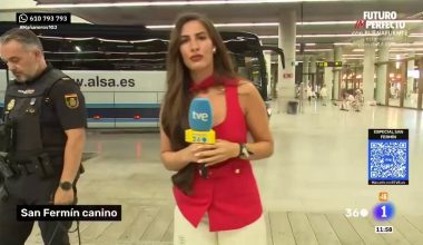 Βίντεο: Αστυνομικός σκύλος «τσάκωσε» γυναίκα που κουβαλούσε ναρκωτικά ενώ έκανε επίδειξη στην τηλεόραση