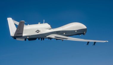 Οι ΗΠΑ έστειλαν ένα  MQ-4C Triton πάνω από τα ιρανικά ραντάρ – Γιατί η Τεχεράνη δεν το κατέρριψε αυτή τη φορά