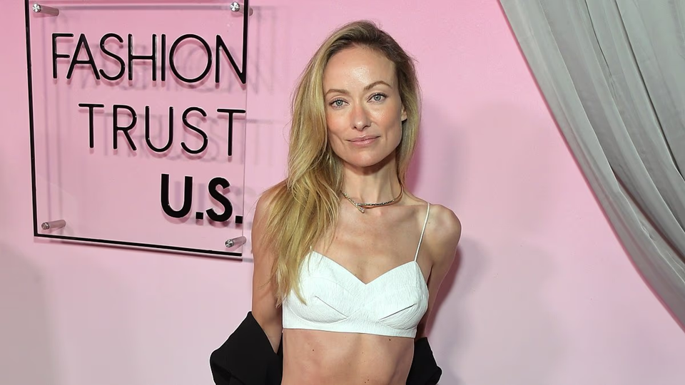 «Χαμός» με την αδυνατισμένη εμφάνιση της Ολίβια Γουάιλντ στο Λος Άντζελες: «Θεέ μου Ozempic»