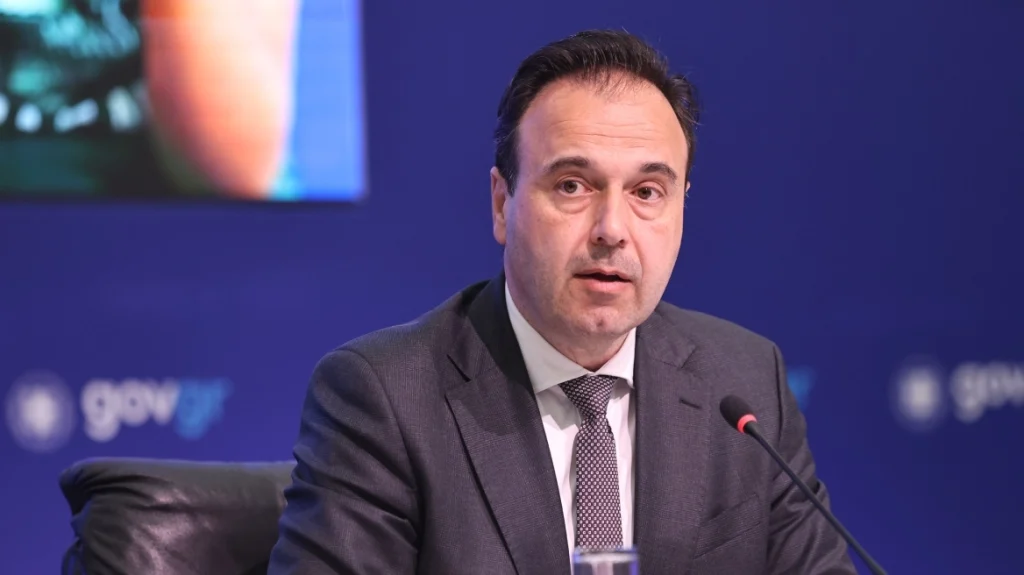 Δ.Παπαστεργίου για social media: Υψηλές κυρώσεις σε όσες πλατφόρμες δεν τηρήσουν τη ρύθμιση των κάτω των 15 ετών