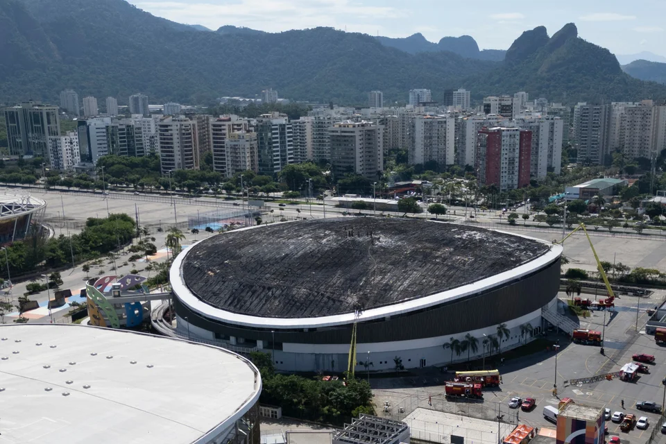 Βραζιλία: Φωτιά στο Ολυμπιακό ποδηλατοδρόμιο του Ρίο – Σαν «ιστός αράχνης» το «τύλιξαν» οι φλόγες (βίντεο)