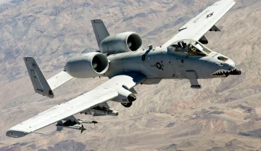 Βίντεο: Aμερικανικά αεροσκάφη A-10 Warthog πετούν πάνω από τη Βαγδάτη του Ιράκ
