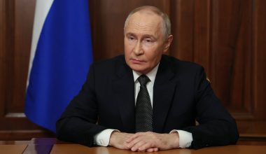 Β.Πούτιν: «Η χρήση του δολαρίου ως εργαλείου παγκόσμιας πίεσης είναι το μεγαλύτερο στρατηγικό λάθος των ΗΠΑ»