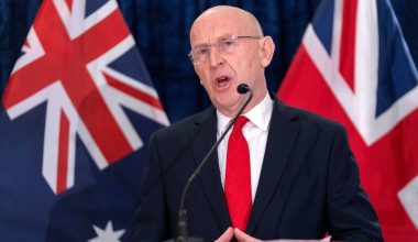 Βρετανός ΥΠΑΜ: «Οι ΗΠΑ παραμένουν απολύτως προσηλωμένες στο ΝΑΤΟ»