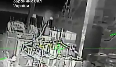 Οι Ουκρανοί κτύπησαν δύο ρωσικές εξέδρες γεώτρησης στην Κασπία Θάλασσα (βίντεο)