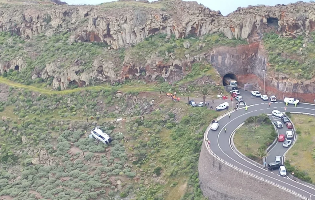 Κανάρια Νησιά: Ανατράπηκε τουριστικό λεωφορείο – Ένας νεκρός και τρεις τραυματίες