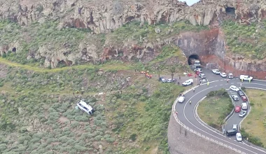 Κανάρια Νησιά: Ανατράπηκε τουριστικό λεωφορείο – Ένας νεκρός και τρεις τραυματίες