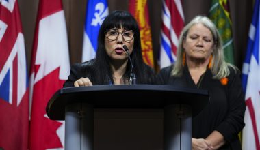 Περίγελος στον Καναδά η βουλευτής που μίλησε για «σφαγή της MMIWG2SLGBTQQIA+» – «Φαίνεται χαζή» (βίντεο)