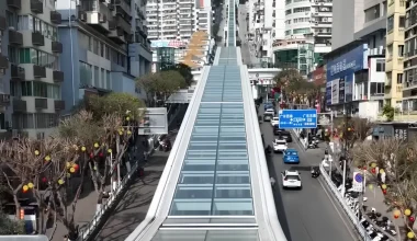 Κίνα: Αυτή είναι η μεγαλύτερη κυλιόμενη σκάλα στον πλανήτη – Έχει μήκος 1 χλμ (φώτο-βίντεο)