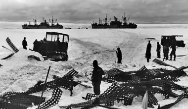 Ο τελευταίος επιζών της επιχείρησης Highjump «σπάει» τη σιωπή του: Το μυστικό της Ανταρκτικής