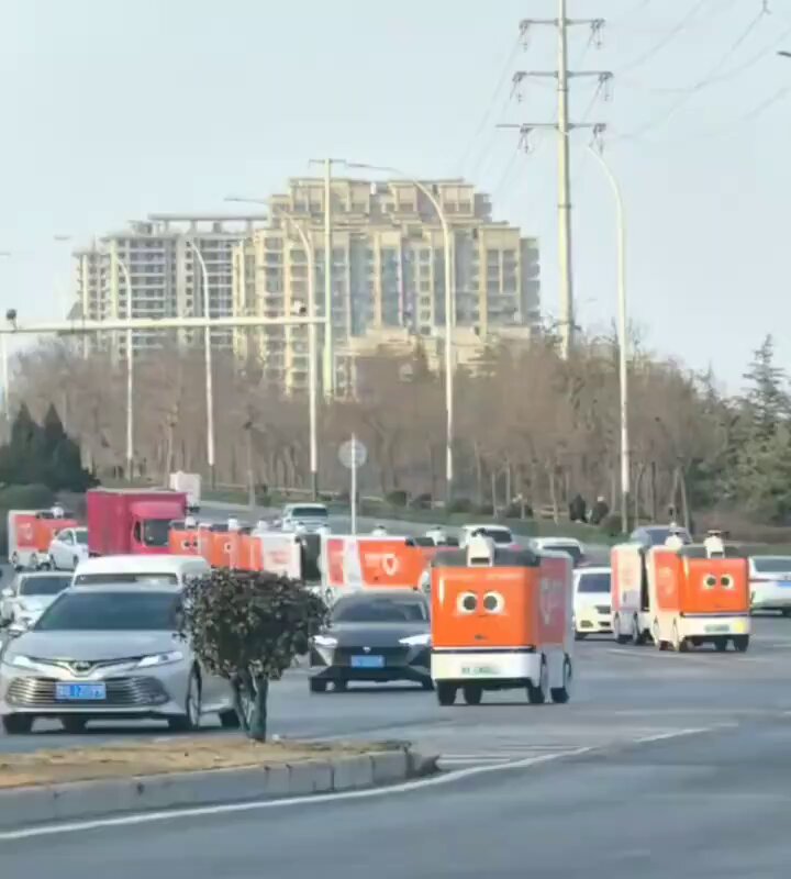 Η Κίνα έχει ξεφύγει: Περισσότερα από 10.000 οχήματα παράδοσης δεμάτων χωρίς οδηγό σε όλη τη χώρα