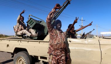 Καζάνι που «βράζει» το Σουδάν: Παραστρατιωτικοί μπήκαν στο βόρειο Νταρφούρ – Νεκροί 32 άμαχοι μεταξύ τους & παιδιά