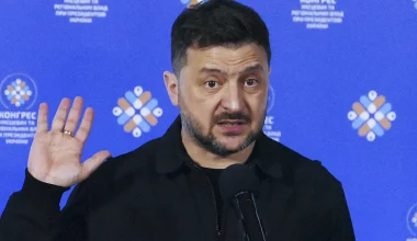 Με το δάχτυλο στην σκανδάλη η Ουκρανία: «Ναι στην κατάπαυση του πυρός το Πάσχα αν την εφαρμόσει και η Ρωσία»