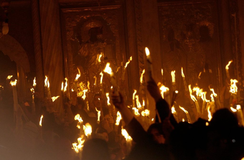 Ιερουσαλήμ: Αντιδράσεις για την απομάκρυνση Παλαιστινίων χριστιανών από την αστυνομία στην πομπή της Αφής (βίντεο)