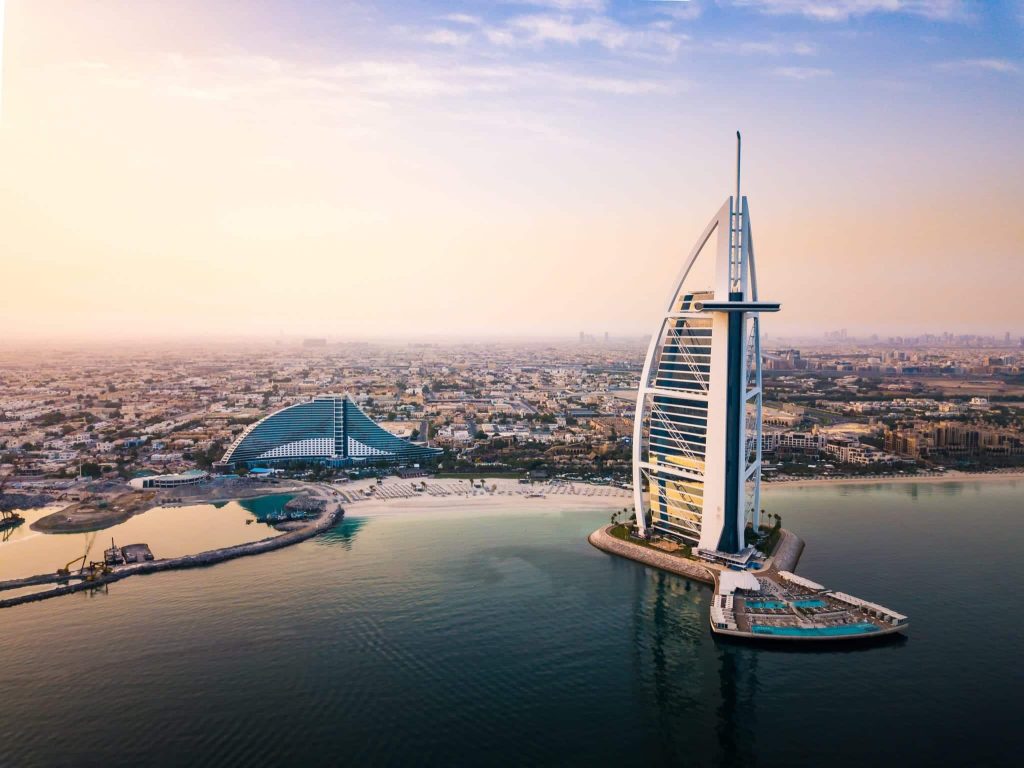 Έκλεισε το εμβληματικό Burj Al Arab στο Ντουμπάι μαζί με δεκάδες άλλα!: Τα ΗΑΕ «πλήρωσαν» την συμμαχία ΗΠΑ – Ισραήλ