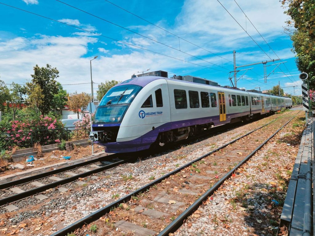 Aκινητοποιήθηκε αμαξοστοιχία που εκτελούσε το δρομολόγιο Λάρισα – Θεσσαλονίκη μετά από πρόσκρουση με ζώο