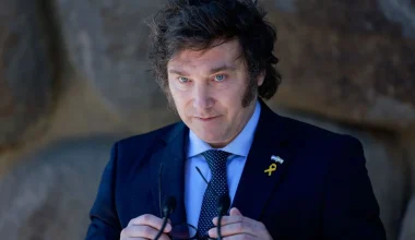 Aργεντινή: «Θύελλα» αντιδράσεων κατά του Χ.Μιλέι – Σχεδιάζει εξορύξεις σε περιοχές παγετώνων