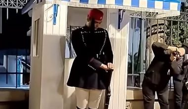 Προεδρική Φρουρά: Σκύβει το κεφάλι μόνο στον Επιτάφιο (βίντεο)